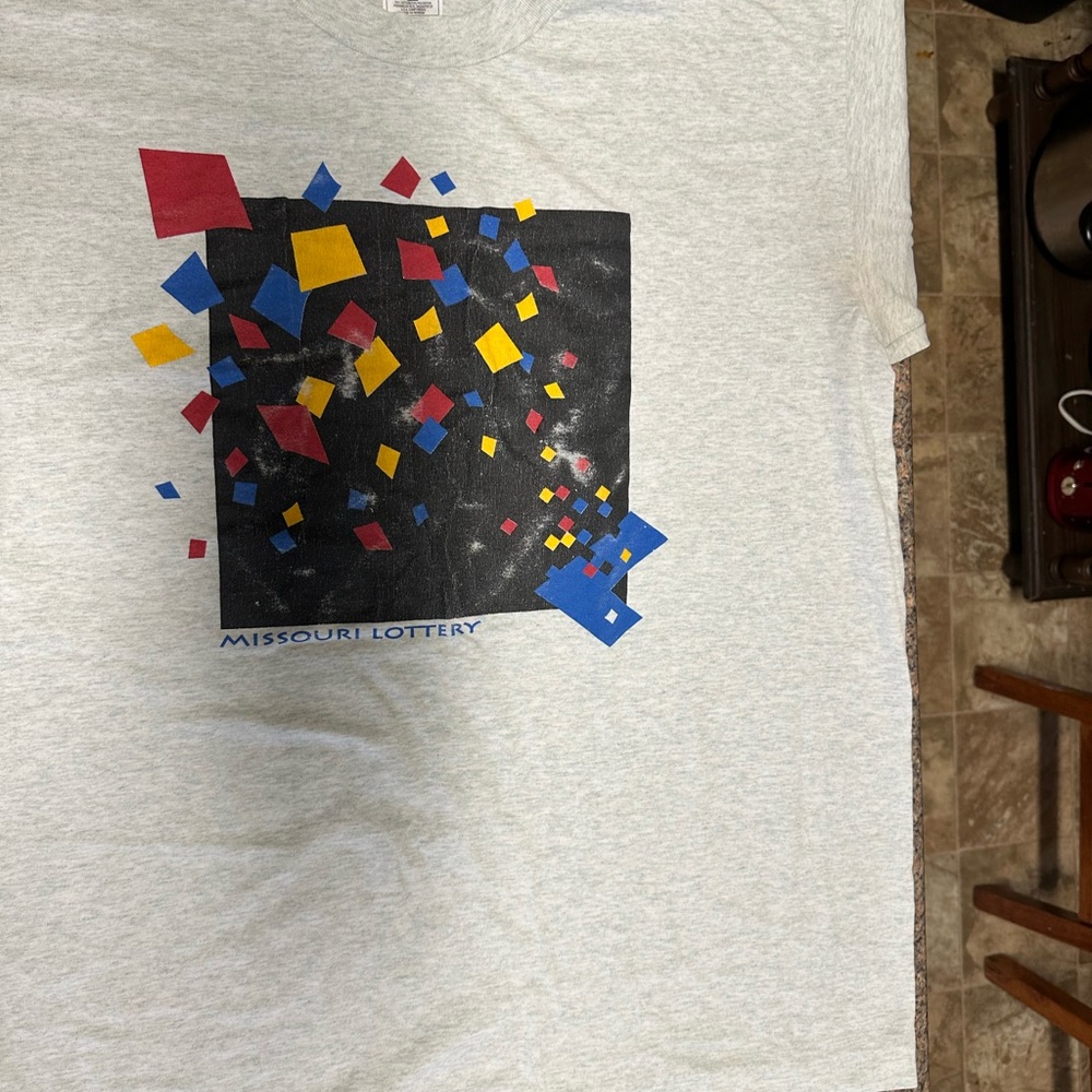Vintage Missouri lottery tee shirt